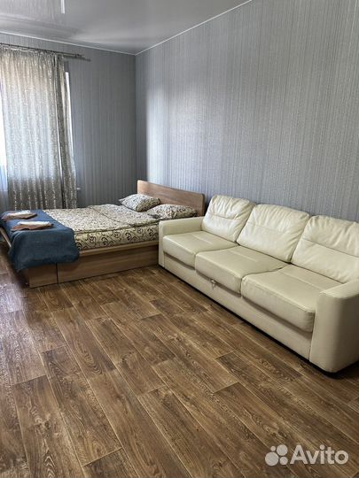 Администратор горничная в гостиницу