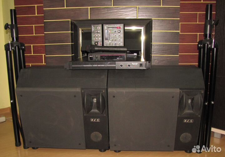Колонки KCS 1200W Усилитель Микшер Микрофон Стойки