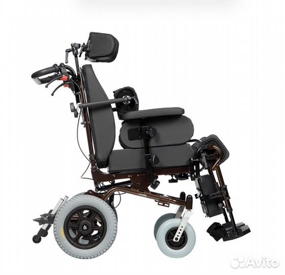 Кресло-коляска для инвалидов Ortonica Delux 560