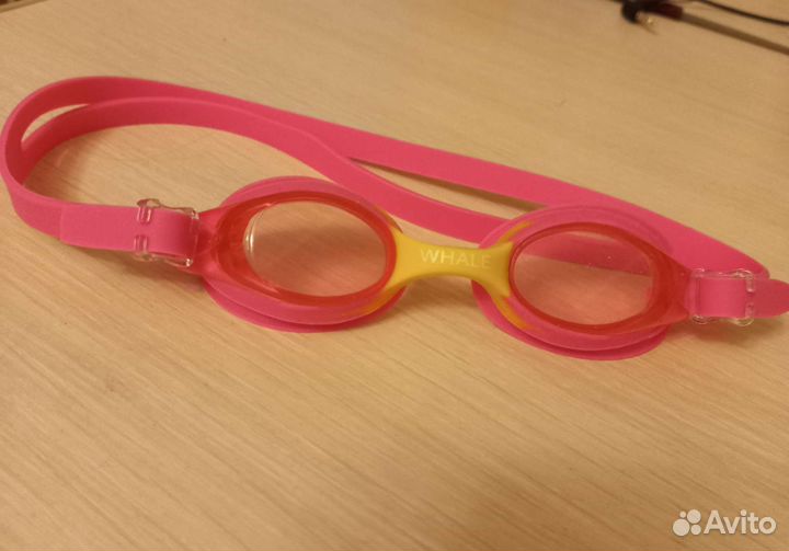 Очки для плавания