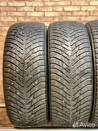 Nokian Tyres Hakkapeliitta 8 215/55 R17