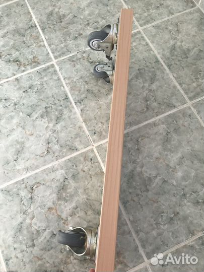 Подставка под сиистемный блок мебельная