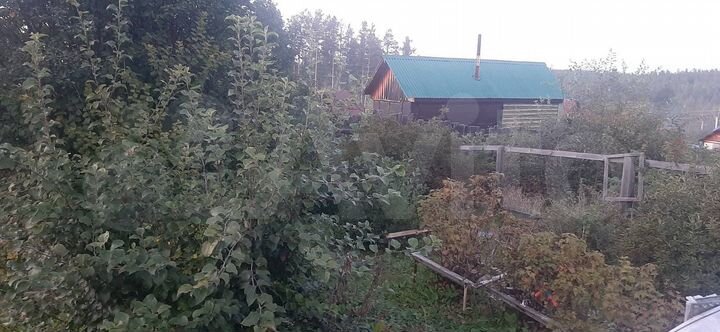 Дача 20 м² на участке 10 сот.