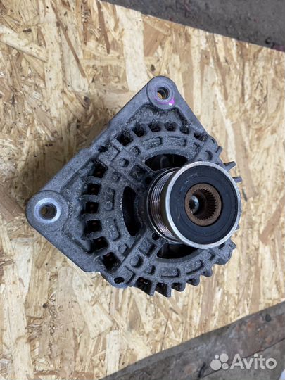 Генератор Nissan Qashqai X-Trail Serena 2.0 MR20de