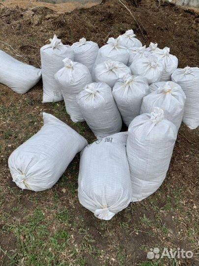 Навоз в мешках