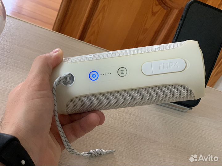 Jbl Flip 4 (новый акум)