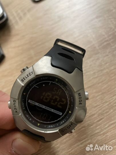 Наручные часы suunto observer ti