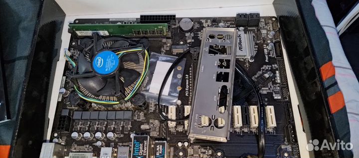 Материнская плата asrock h110 btc+ pro + 8gb ddr4