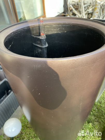 Кашпо с автополивом lechuza