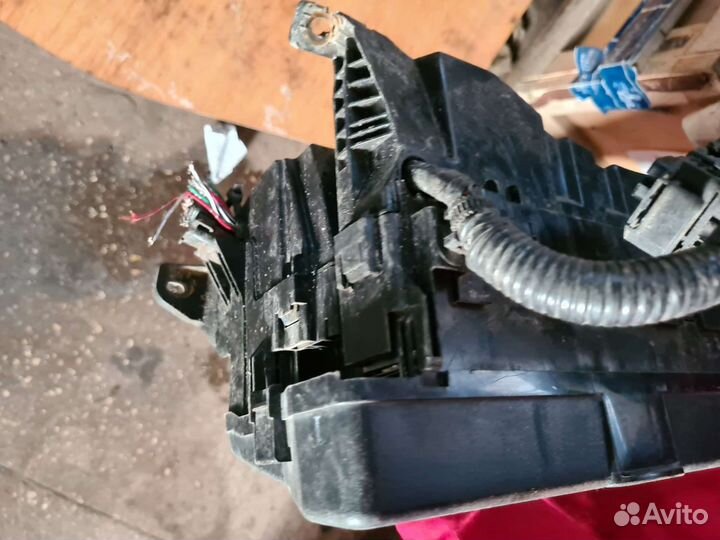 Корпус блока предохранителей Toyota Corolla E150