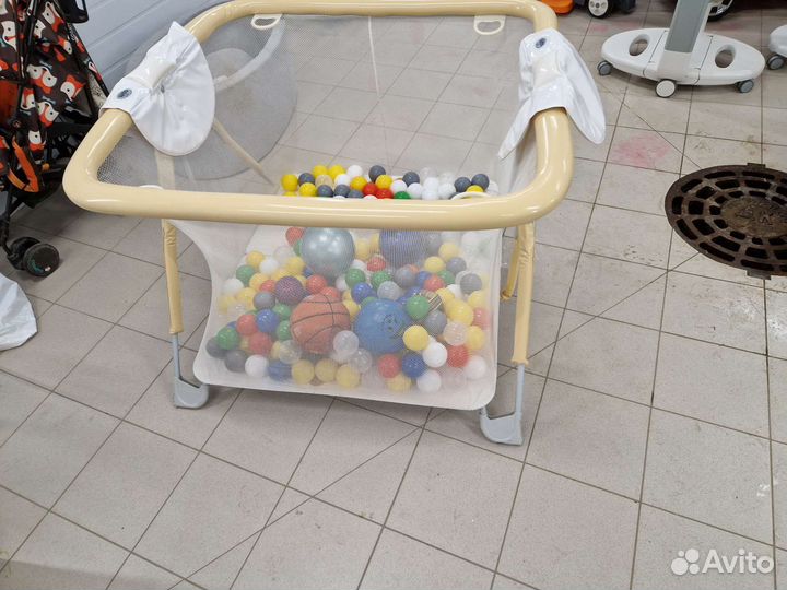 Манеж складной мобильный (Италия) CAM Brevettato