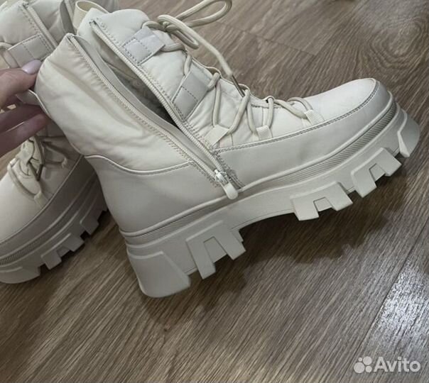 Ботинки женские