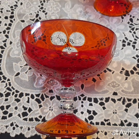 Фруктовница, цветное стекло