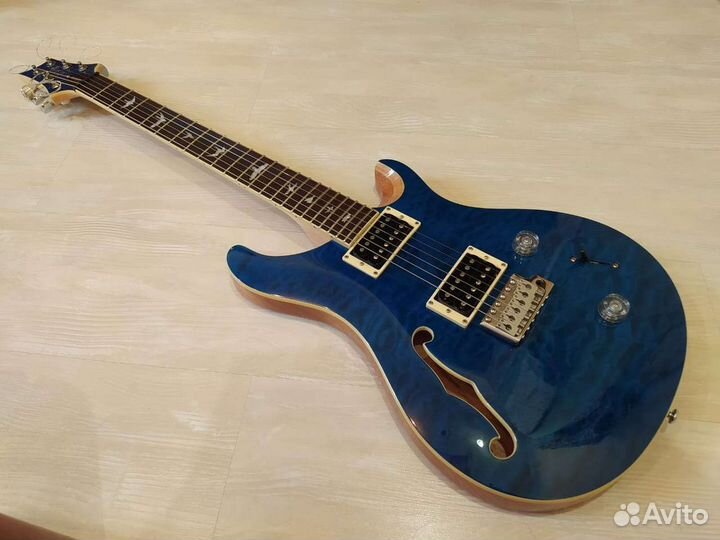 PRS SE Custom 22 Semi-Hollow