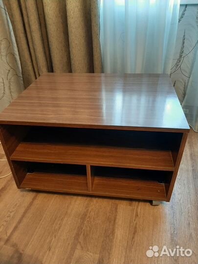 Тумба под телевизор