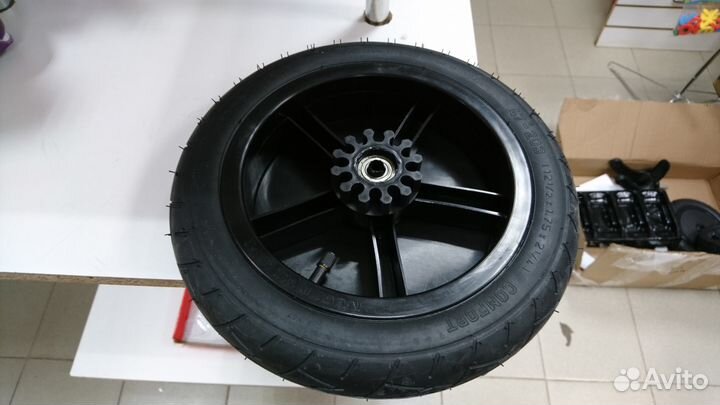 Колесо для коляски 12 1/2 дюймов с покрышкой