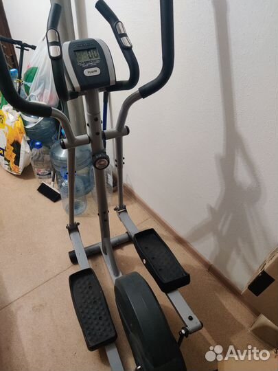 Эллиптический тренажер torneo