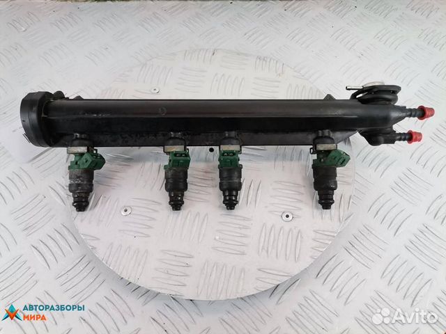 Форсунка Audi A3 8L 1999 037906031AA