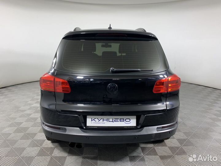 Volkswagen Tiguan 2.0 AMT, 2011, 263 631 км