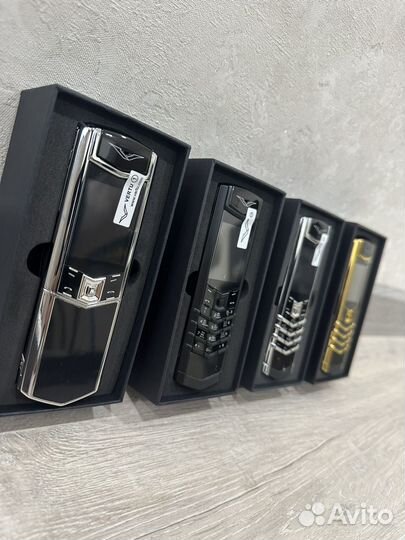 Телефон Vertu чёрный