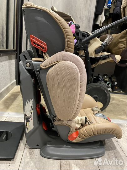 Детское кресло