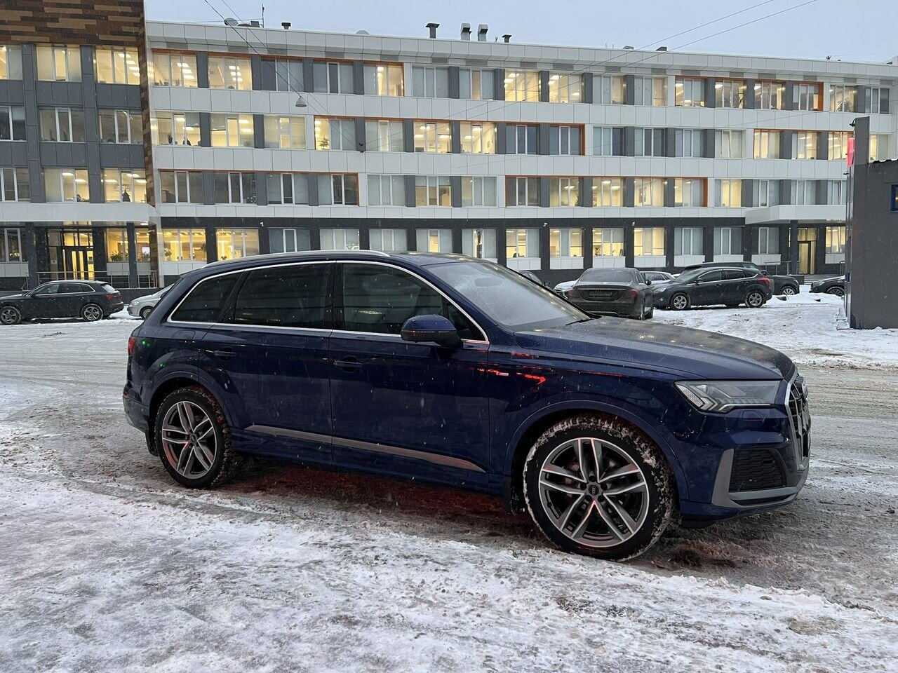 Audi Q7: фото владельца