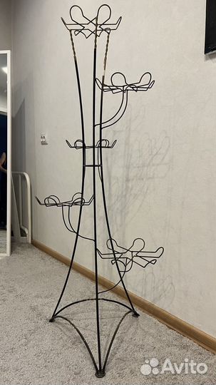 Подставка под цветы