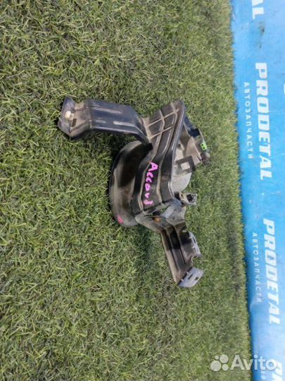 Фара противотуманная передняя правая Honda Legend