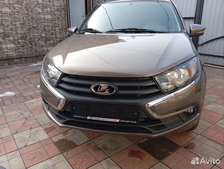 LADA Granta 1.6 МТ, 2022, 15 000 км