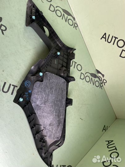 Обшивка задней правой стойки hyundai ix35