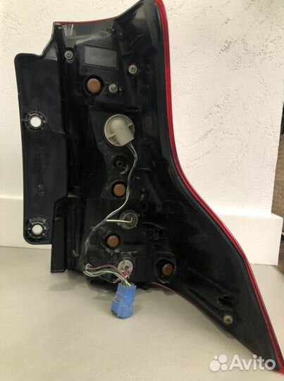 Фонарь задний левый Toyota Land Cruiser Prado 150