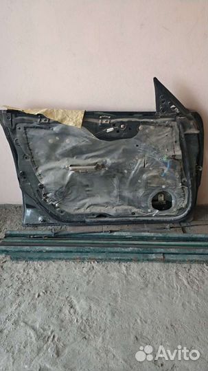 Дверь передняя левая Subaru Forester SG