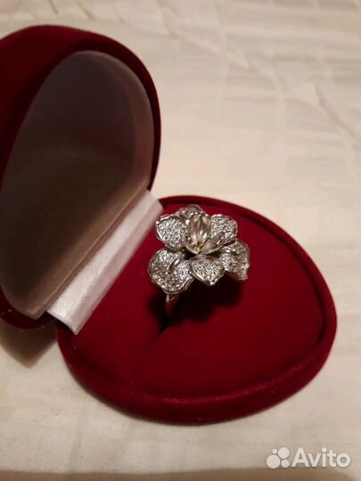 Серебряное кольцо