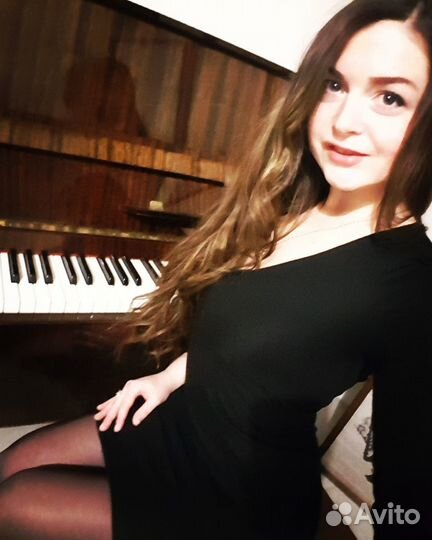 Пианистка и певица на мероприятие/в ресторан/кафе