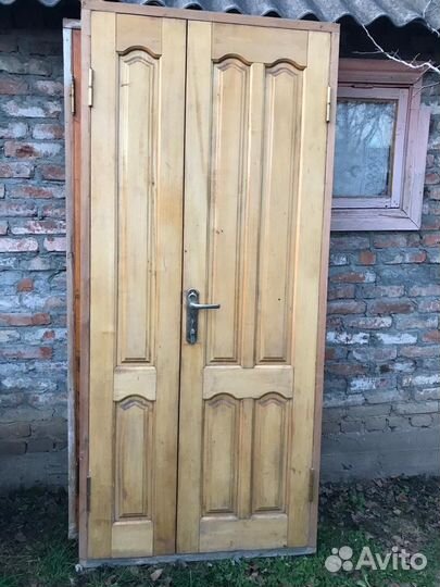 Дверь деревянная бу с коробкой