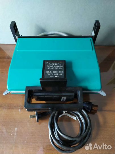 Электровафельница из СССР