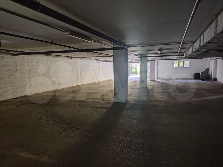 Машиноместо, 18 м²