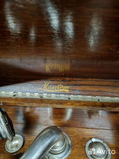 Антикварный патефон Maxiton.Англия