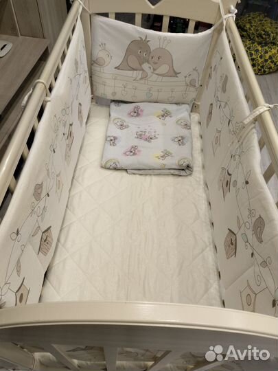 Детская кроватка -качалка и с ящиком