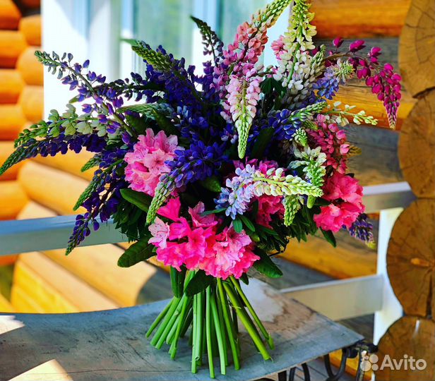 Помощник флориста, оформление свадьб и праздников