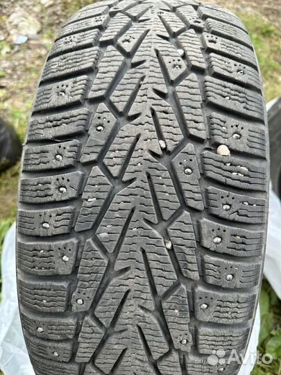 Nokian Tyres Hakkapeliitta 7 215/60 R16 99T