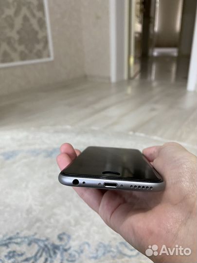 Телефон iPhone 6s
