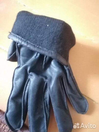 Шапка ушанка новая и перчатки