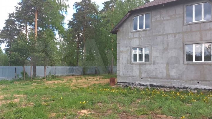 Коттедж 250 м² на участке 12,7 сот.