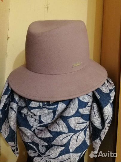 Шляпа фетровая женская с шарфом