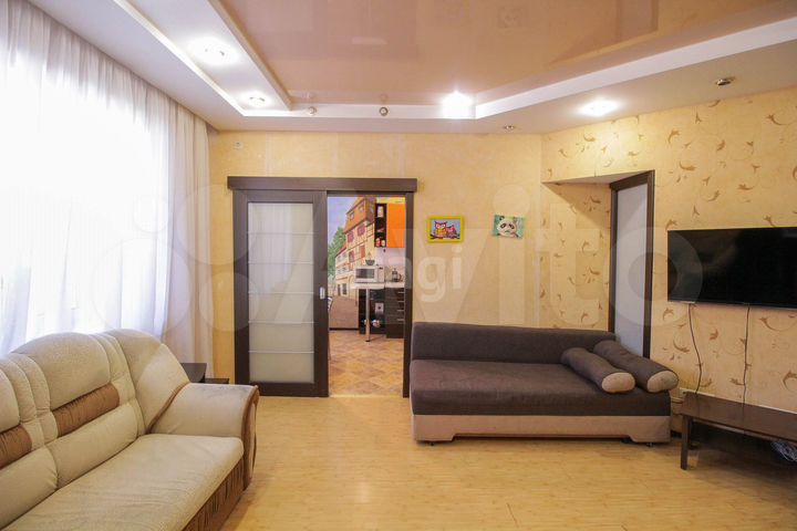 2-к. квартира, 58 м², 2/9 эт.