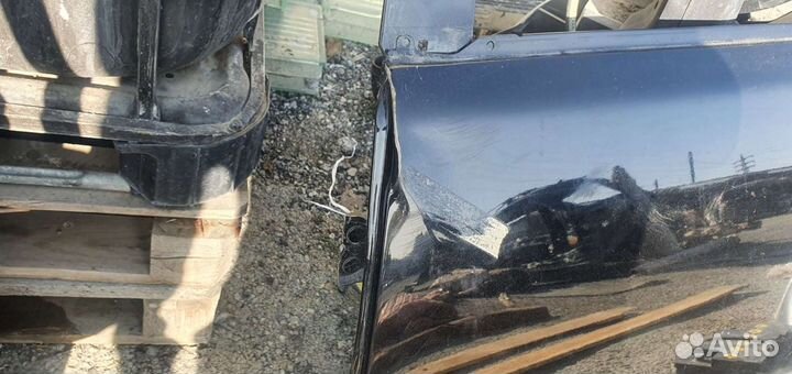 Паджеро спорт 2 задняя левая дверь