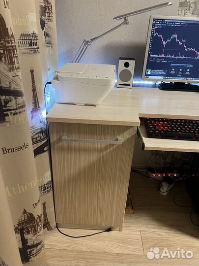 Компьютерный стол