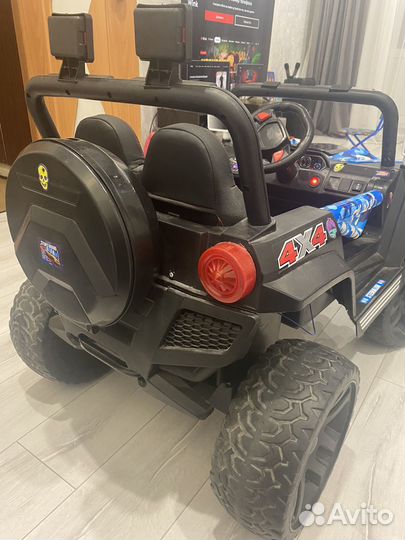 Детский электромобиль джип