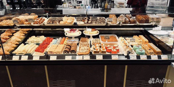 Продавец-кассир в кафе кулинарию